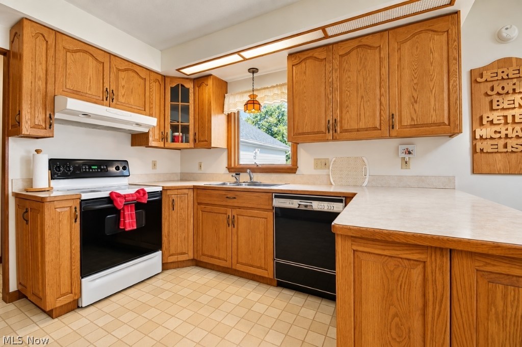 1323 Richmond Road Lyndhurst OH 44124