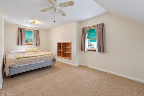 1323 Richmond Road Lyndhurst OH 44124