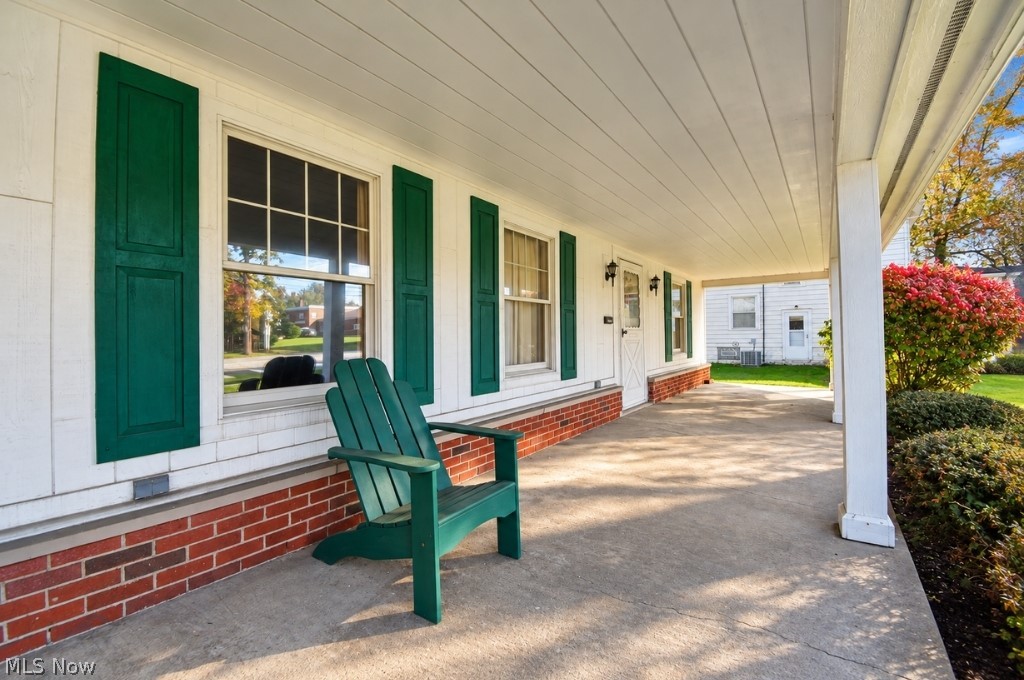 1323 Richmond Road Lyndhurst OH 44124