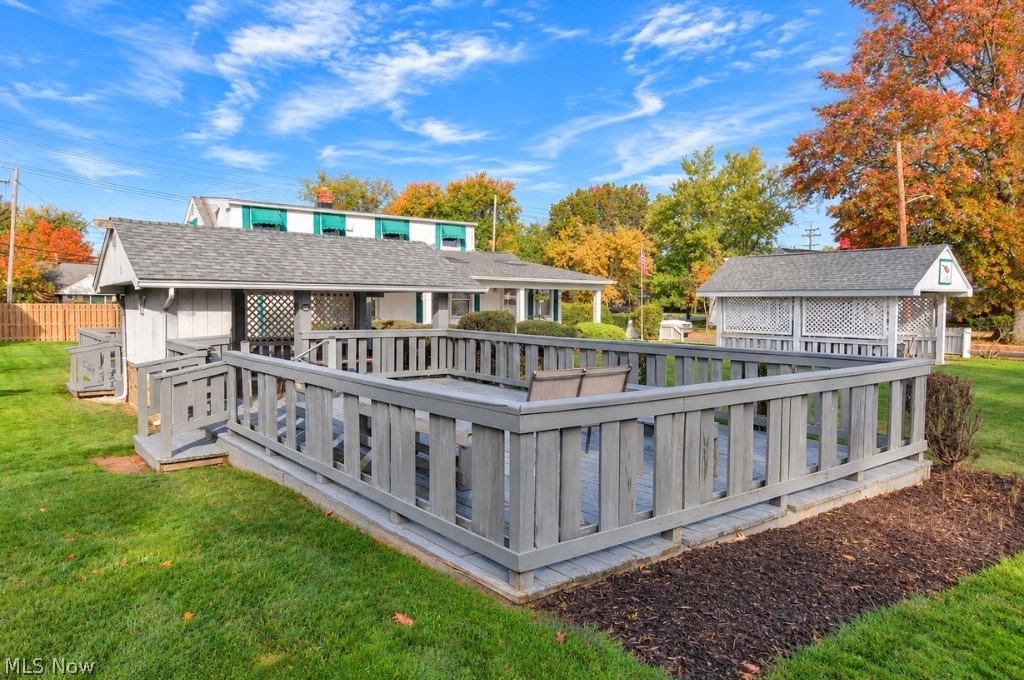 1323 Richmond Road Lyndhurst OH 44124