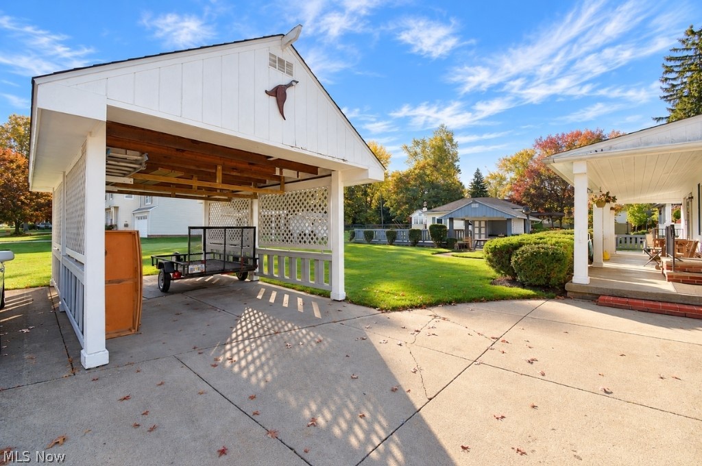 1323 Richmond Road Lyndhurst OH 44124