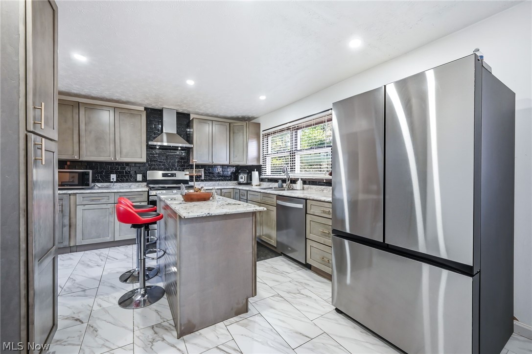 510 W Regency Circle Canfield OH 44406