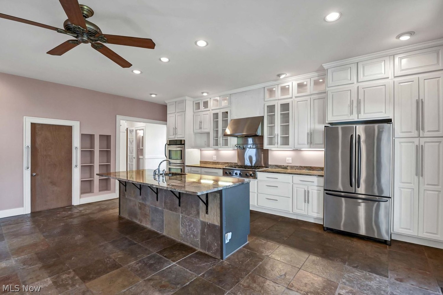 1587 Grace Avenue Lakewood OH 44107