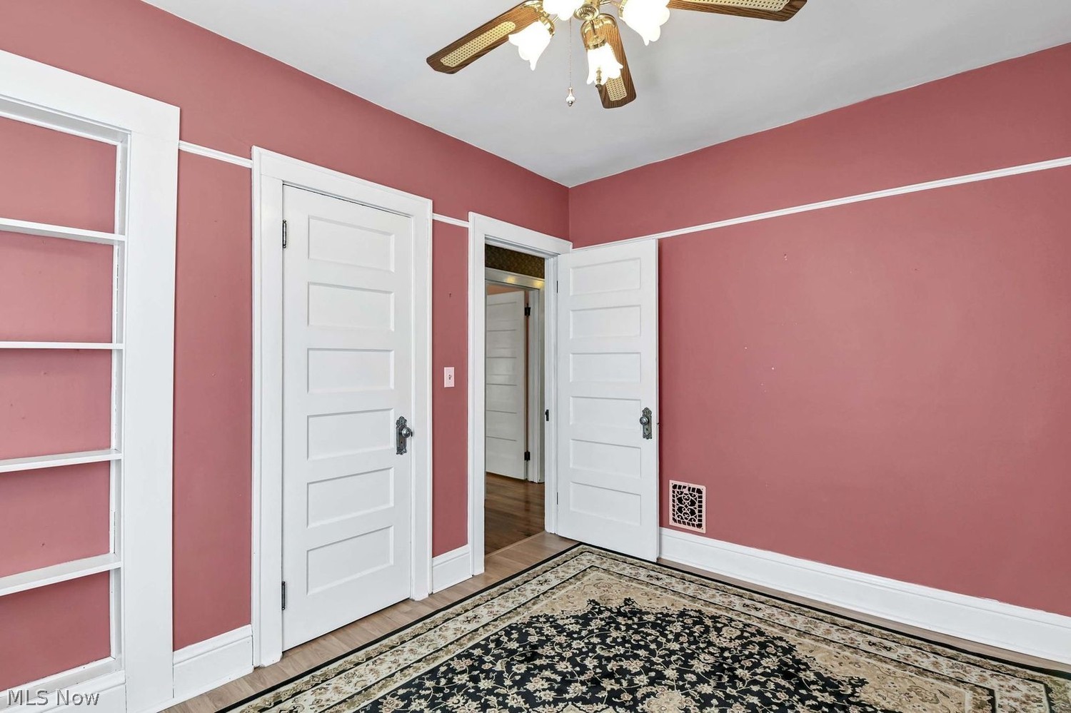 1587 Grace Avenue Lakewood OH 44107