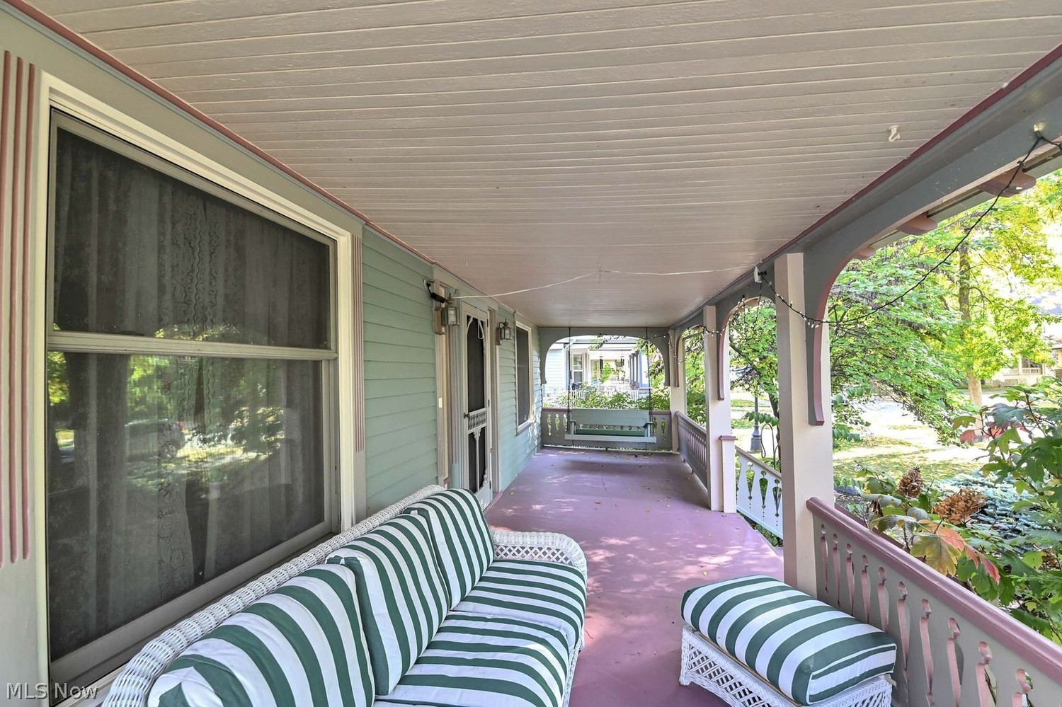 1587 Grace Avenue Lakewood OH 44107
