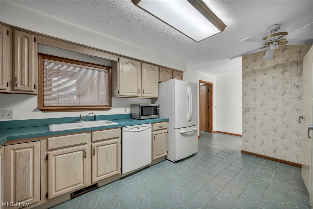 9217 Bechtel Road Elyria OH 44035