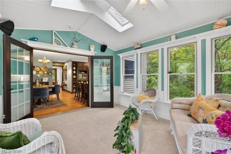 607 Highwood Drive Cuyahoga Falls OH 44223