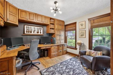 607 Highwood Drive Cuyahoga Falls OH 44223
