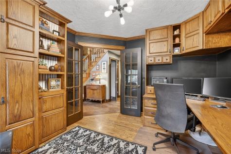 607 Highwood Drive Cuyahoga Falls OH 44223