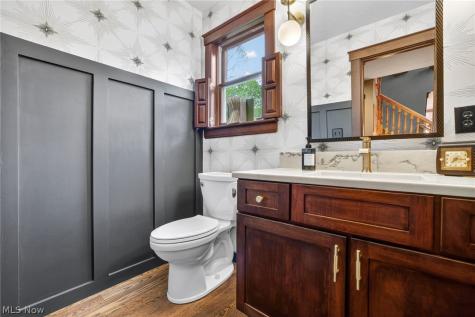 607 Highwood Drive Cuyahoga Falls OH 44223