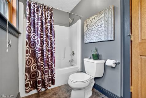 607 Highwood Drive Cuyahoga Falls OH 44223