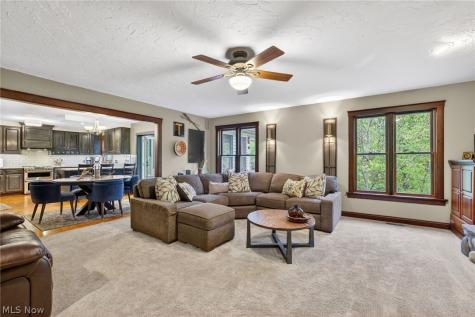 607 Highwood Drive Cuyahoga Falls OH 44223