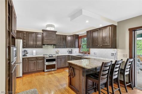 607 Highwood Drive Cuyahoga Falls OH 44223