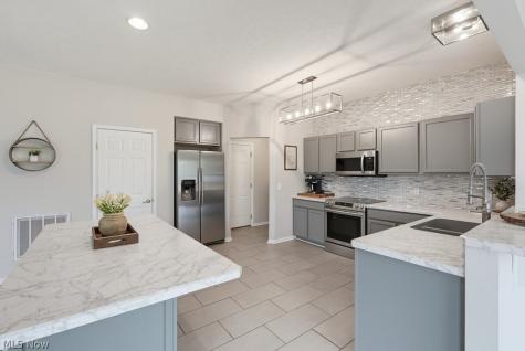 1489 Crescent Drive Streetsboro OH 44241
