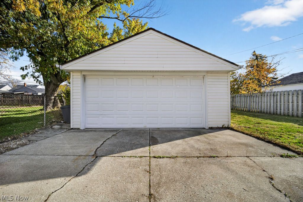 415 Beechwood Drive Willowick OH 44095