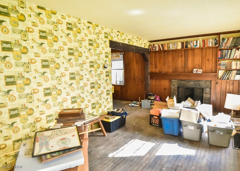 2093 Newcome Street Richmond Heights OH 44143