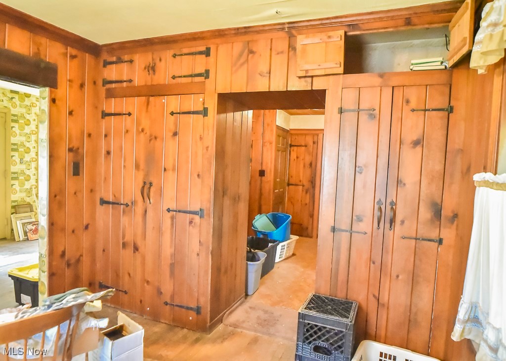 2093 Newcome Street Richmond Heights OH 44143