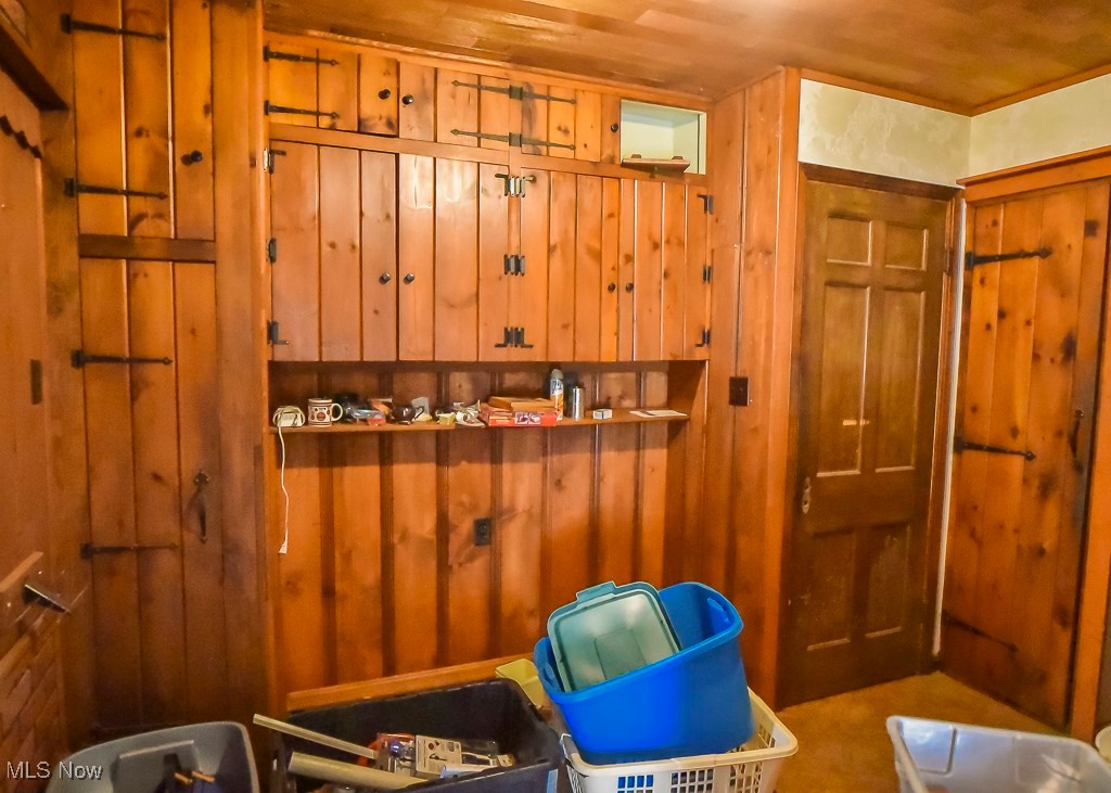 2093 Newcome Street Richmond Heights OH 44143