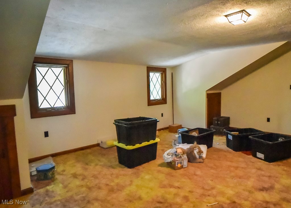 2093 Newcome Street Richmond Heights OH 44143