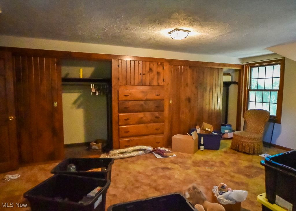 2093 Newcome Street Richmond Heights OH 44143