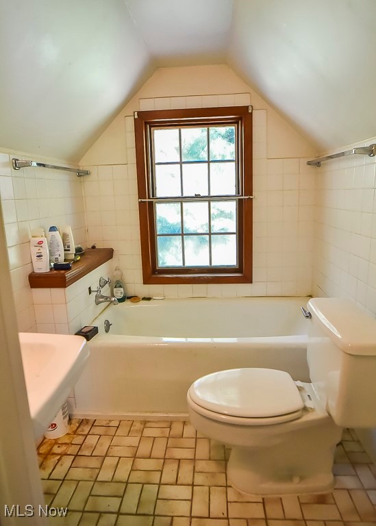 2093 Newcome Street Richmond Heights OH 44143