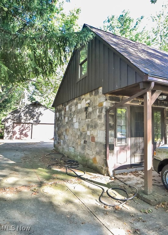 2093 Newcome Street Richmond Heights OH 44143