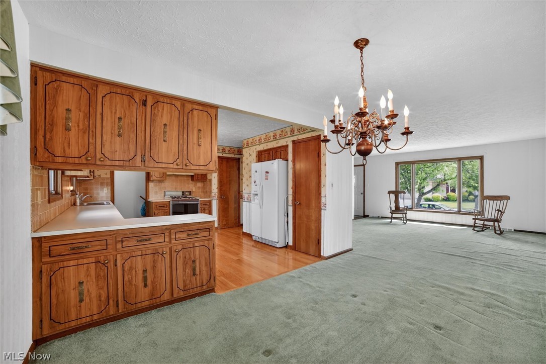 4746 Elizabeth Lane Brooklyn OH 44144