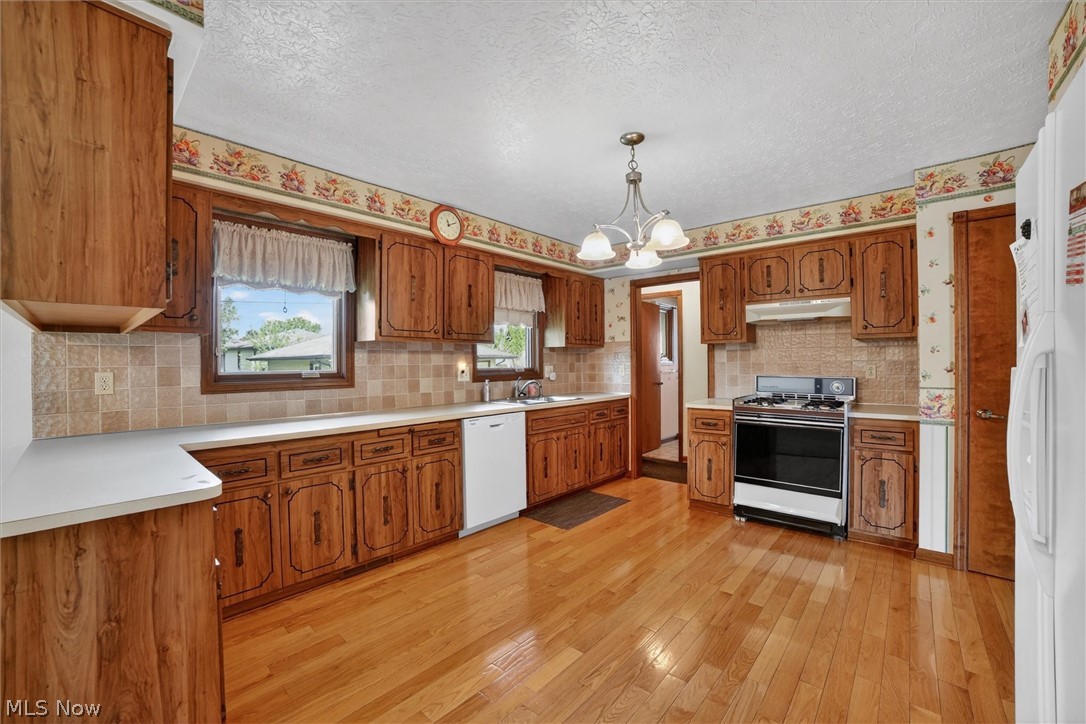 4746 Elizabeth Lane Brooklyn OH 44144