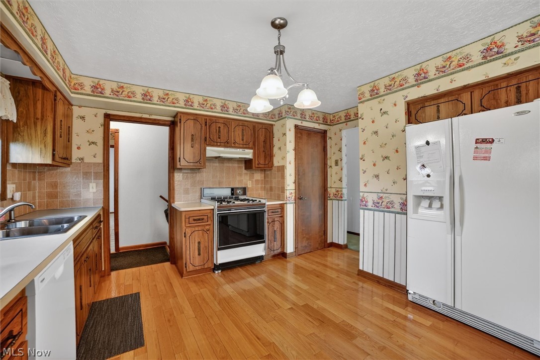 4746 Elizabeth Lane Brooklyn OH 44144