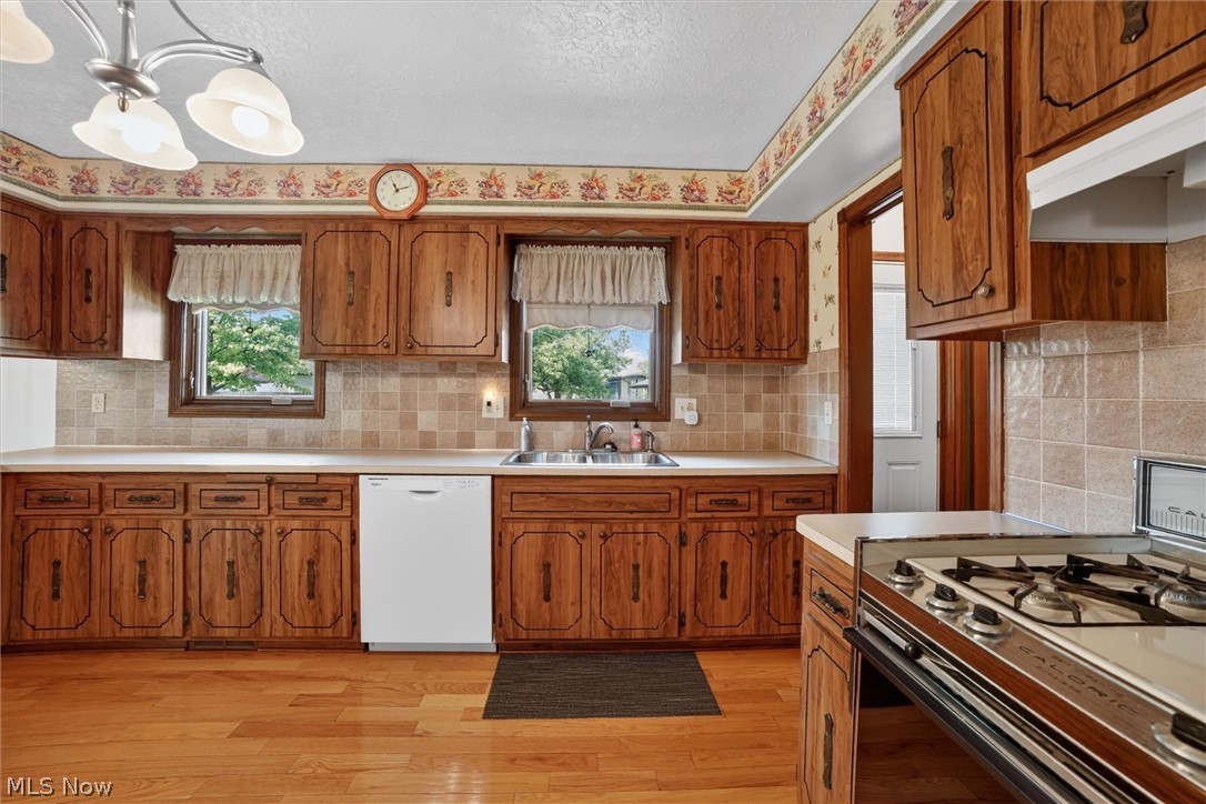 4746 Elizabeth Lane Brooklyn OH 44144