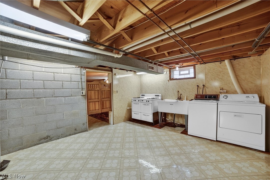 4746 Elizabeth Lane Brooklyn OH 44144