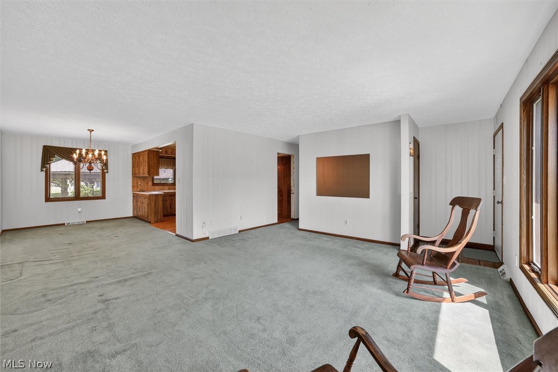 4746 Elizabeth Lane Brooklyn OH 44144