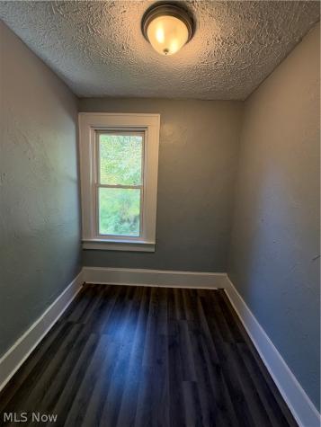 193 Charles Street Akron OH 44304