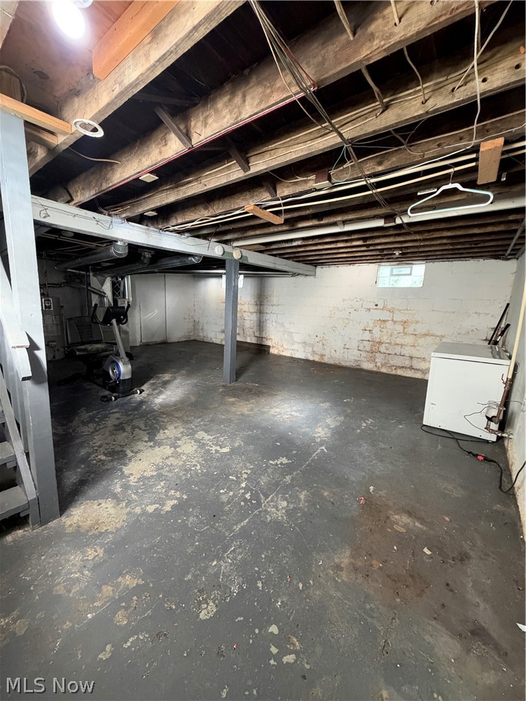 193 Charles Street Akron OH 44304