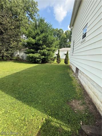 1880 Maurice Street Cuyahoga Falls OH 44221