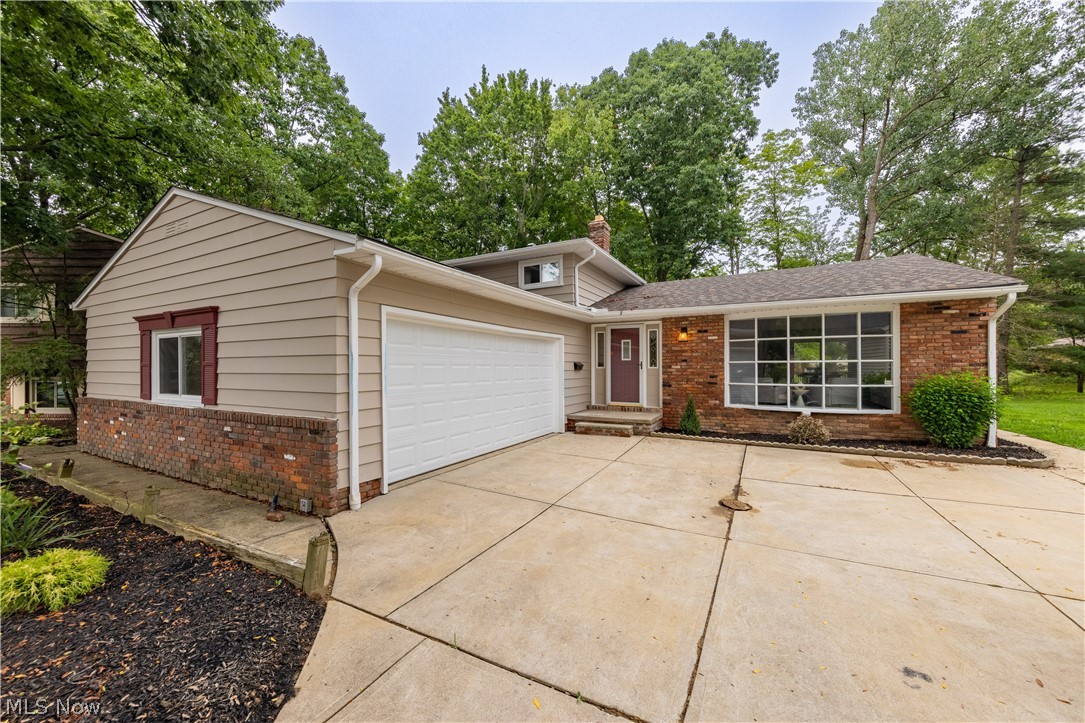 41 South Circle Bedford OH 44146