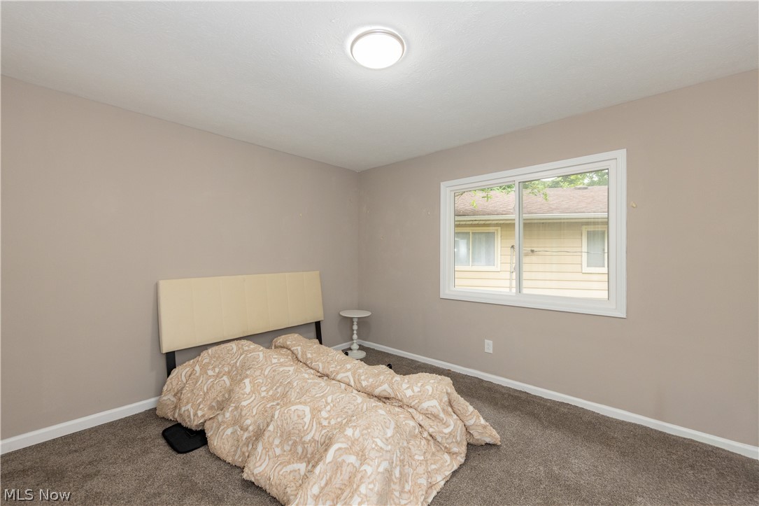 41 South Circle Bedford OH 44146