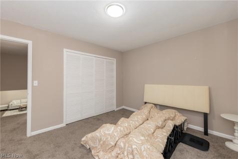 41 South Circle Bedford OH 44146