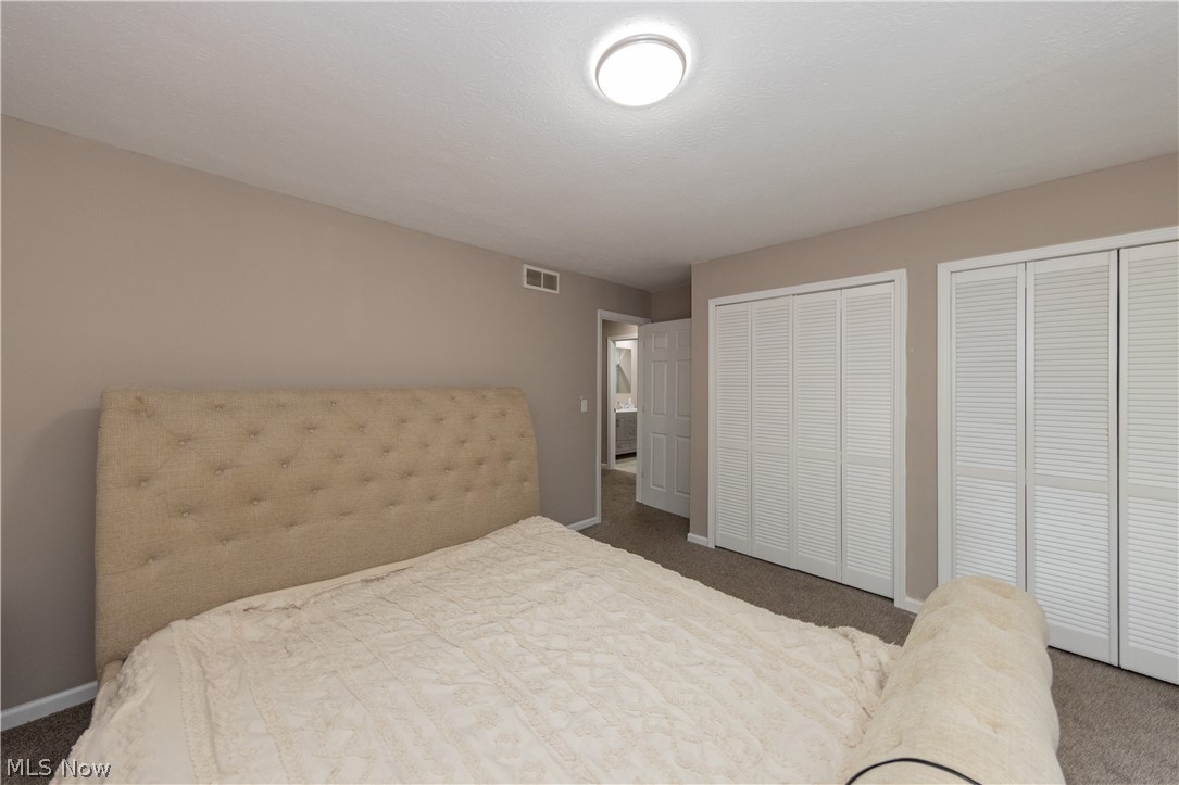 41 South Circle Bedford OH 44146
