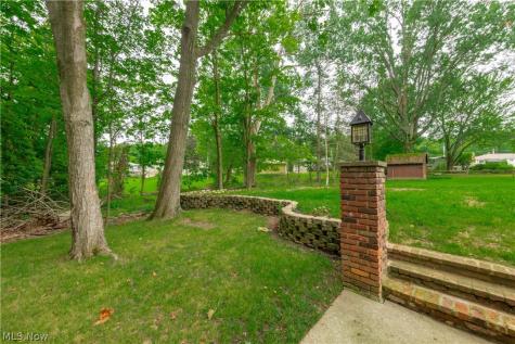 41 South Circle Bedford OH 44146