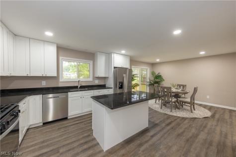 41 South Circle Bedford OH 44146