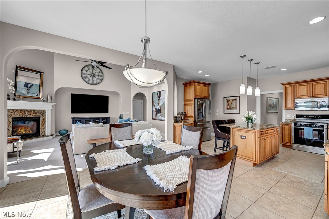 1004 Waters Edge Drive Columbiana OH 44408