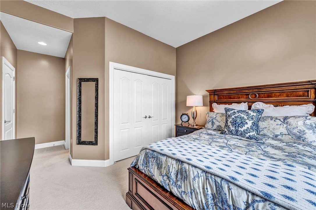 1004 Waters Edge Drive Columbiana OH 44408