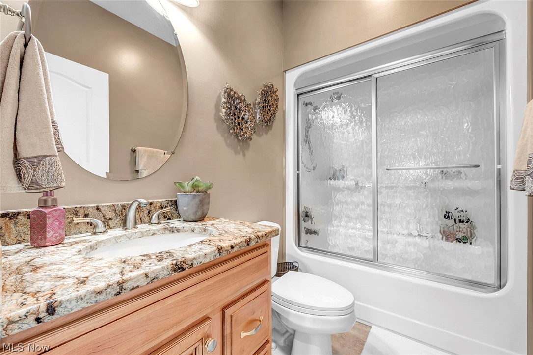 1004 Waters Edge Drive Columbiana OH 44408