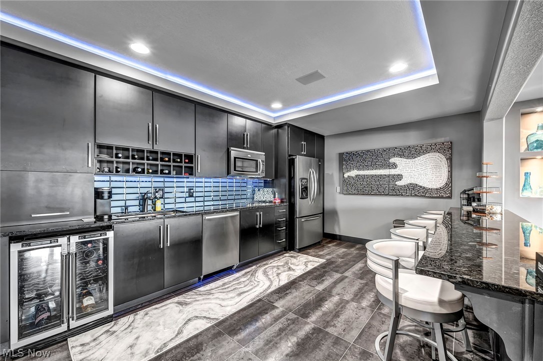 1004 Waters Edge Drive Columbiana OH 44408