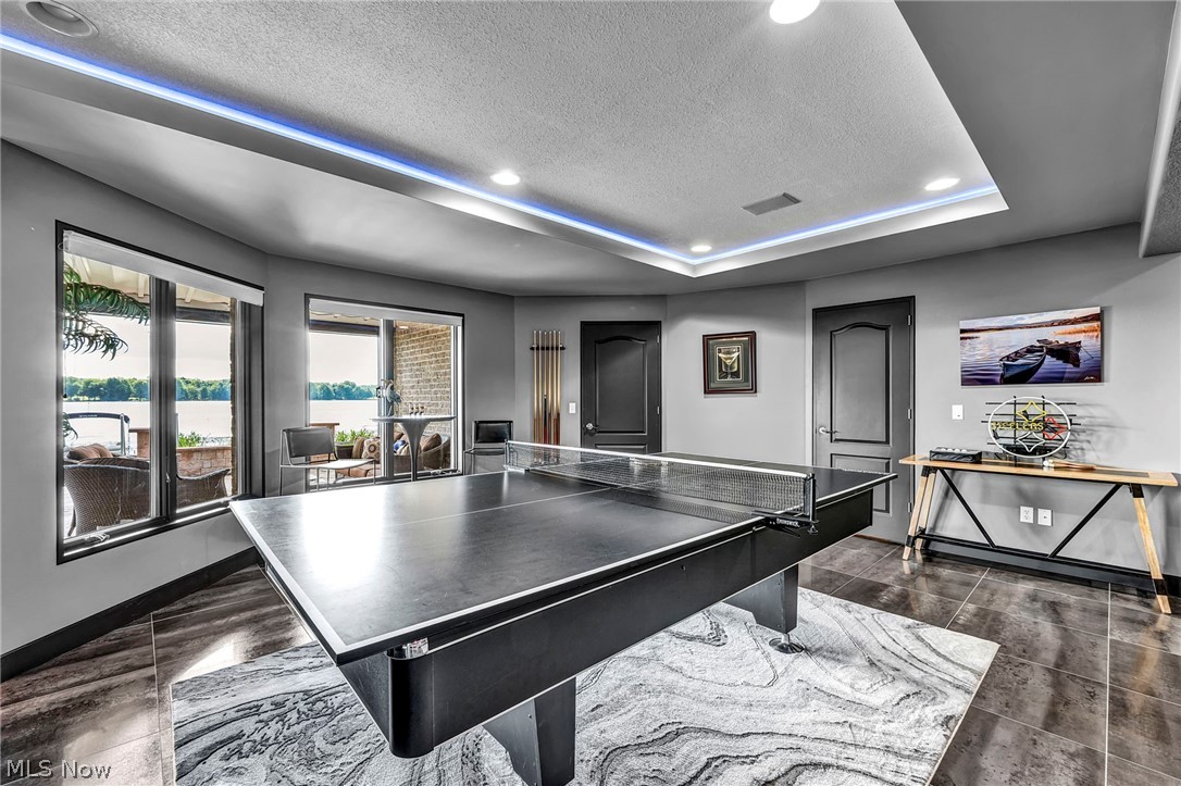 1004 Waters Edge Drive Columbiana OH 44408