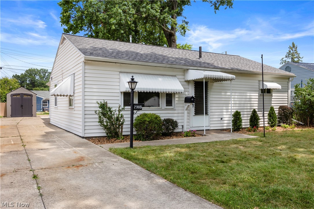 2905 Riverview Lane Lorain OH 44055