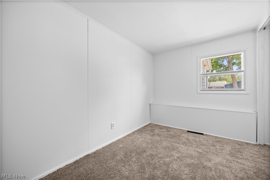 2905 Riverview Lane Lorain OH 44055