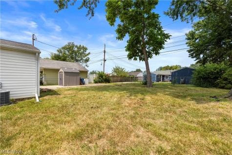 2905 Riverview Lane Lorain OH 44055