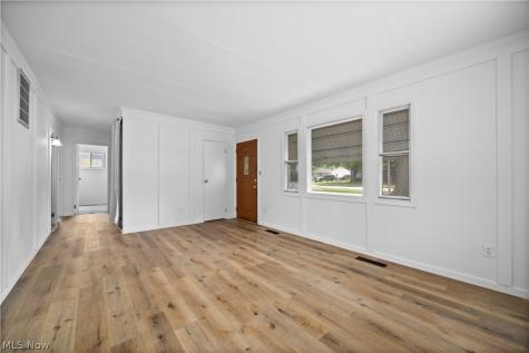 2905 Riverview Lane Lorain OH 44055